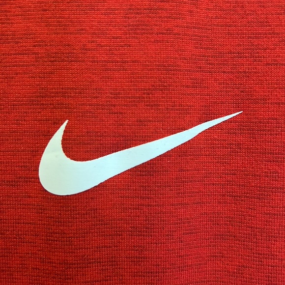 Boston University Men’s Nike Long-Sleeve Dri-Fit Shirt - Picture 5 of 5